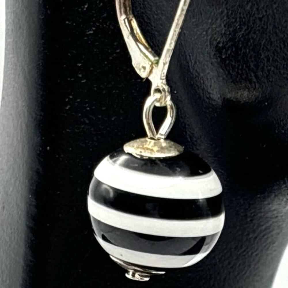 Silver Striped Croft & Barrow Earrings - Picture 3 of 3